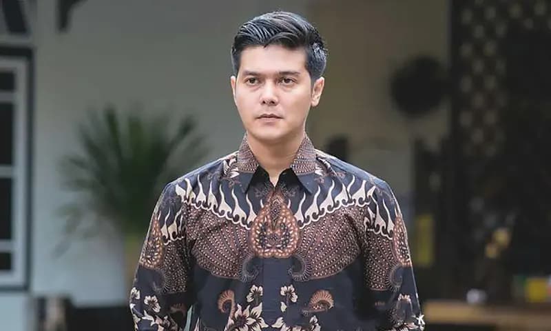 Outfit Kondangan Pria (Foto:Pinterest/@batiktwillpenyalur)