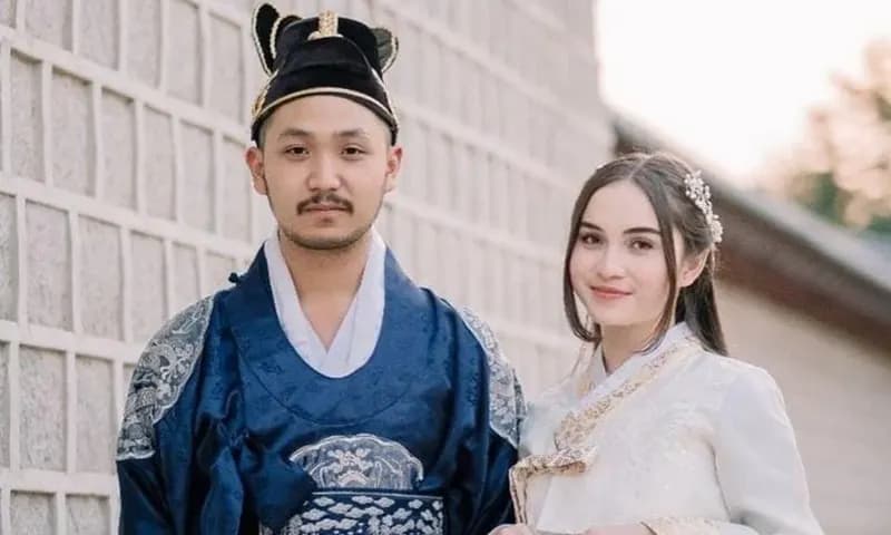 Pacar Elina Joerg (Foto: Instagram/@elinaaaaajoerg)