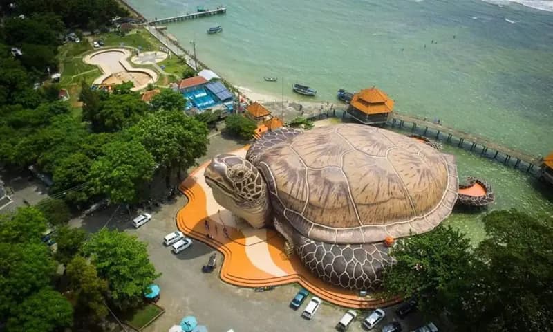 Pantai Kartini Jepara, foto: Instagram/@jaladrone