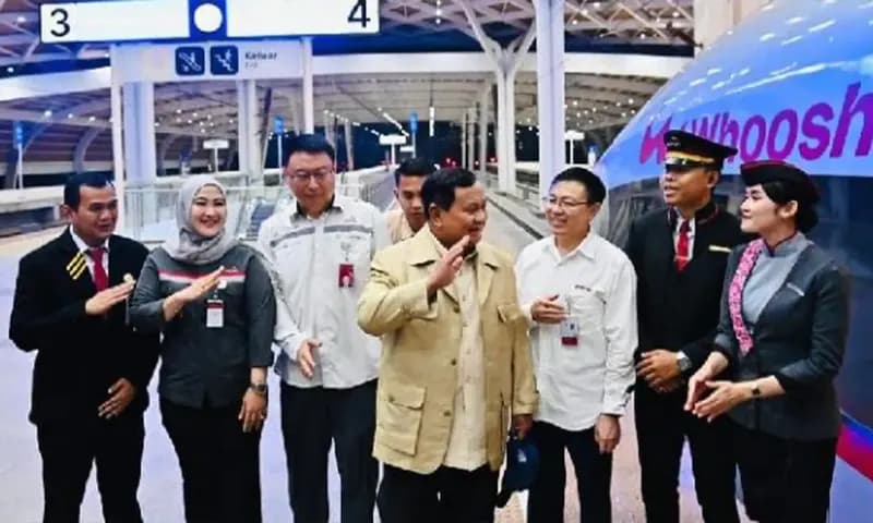 Presiden Prabowo Subianto di Stasiun Whoosh Halim Jakarta Timur, Rabu, 6 Agustus 2025. (Foto: Dok. Biro Pers Sekretariat Presiden)