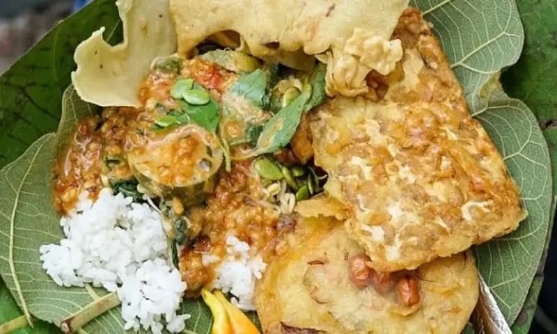 Makanan khas Ponorogo/Pecel Ponorogo