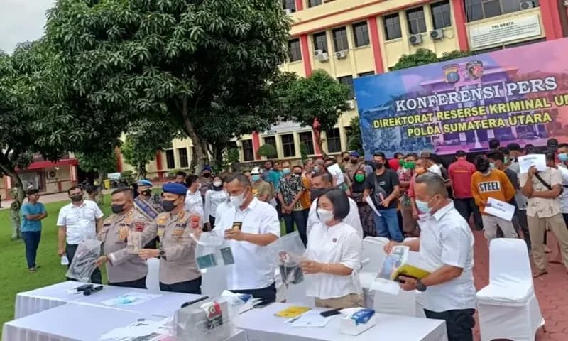 Polda Sumut menggelar konferensi pers kasus pengiriman 91 TKI Ilegal (ANTARA)