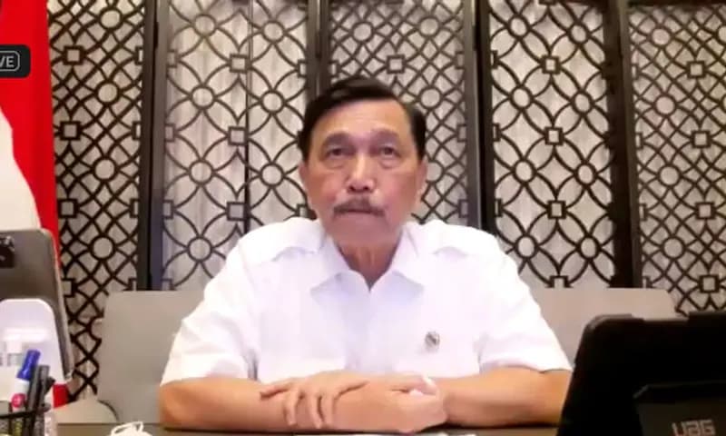 Menteri Koordinator Bidang Kemaritiman dan Investasi (Menko Marves) Luhut Binsar Pandjaitan mengumunkan perpanjangan PPKM Pulau Jawa dan Bali
