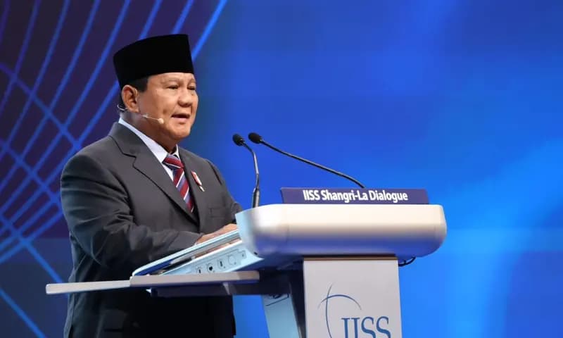 Menteri Pertahanan Prabowo Subianto menjadi pembicara pada acara International Institute for Strategic Studies (IISS) Shangri-La Dialogue ke-20, di Shangri-La Hotel, Sabtu (3/6). (Foto: Dok Kemenhan)