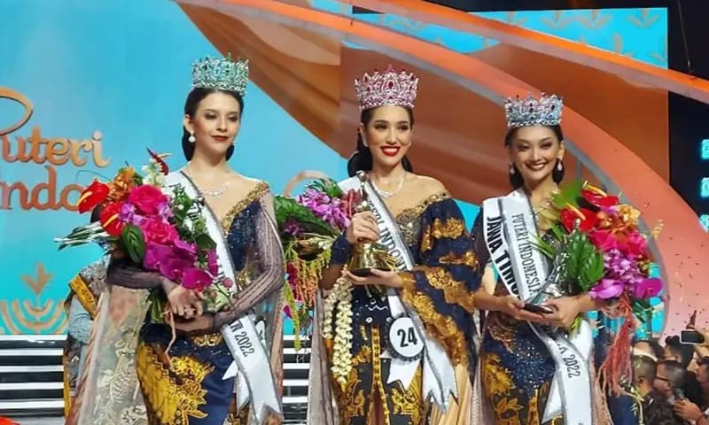 Laksmi Shari jadi juara Puteri Indonesia 2022 (dok Antara/Maria Cicilia Galuh)