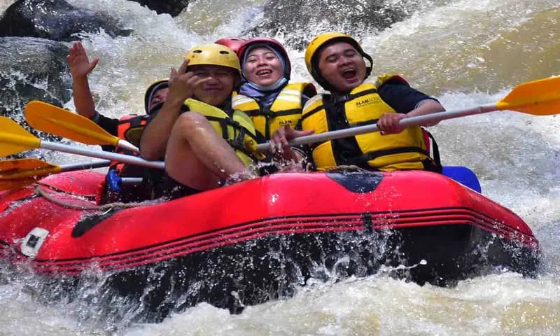 Olahraga Ekstrem Air Rafting (Dok: hadenaindonesia.co.id)
