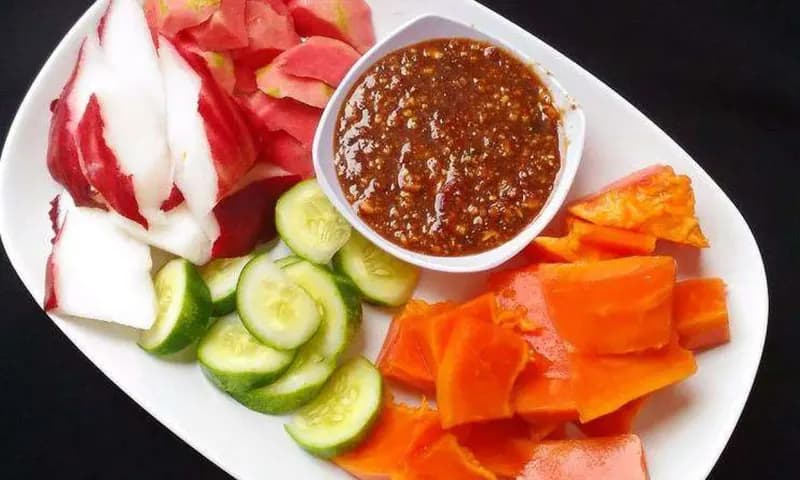 Rujak Buah (Foto: Brilicious)