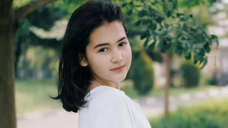 Biodata Sandrinna Michelle Terlengkap (Instagram/@sandrinna_skornicki_11)