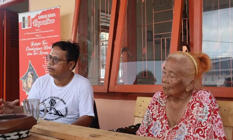 Sultan Saragih dan Raminah Garingging. (Foto: PARBOABOA/David Rumahorbo)