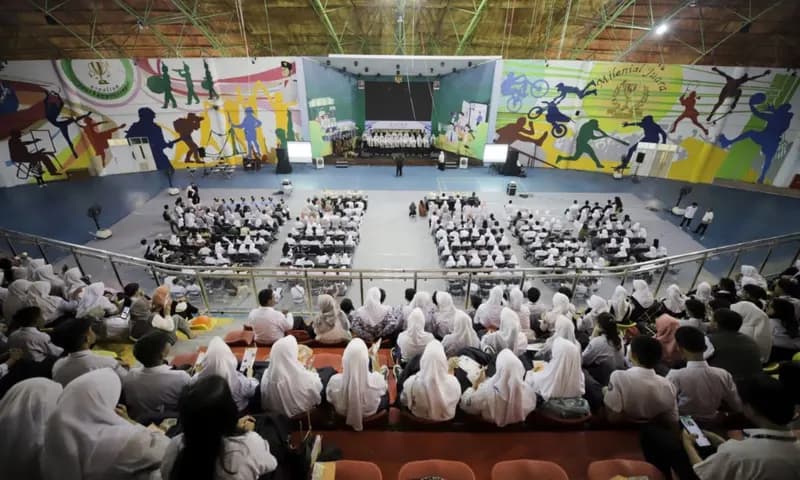 Kegiatan Deklarasi Setop Pernikahan Dini oleh ribuan pelajar di Kota Bandung, 22 November 2023. (Foto: Humas Kota Bandung)
