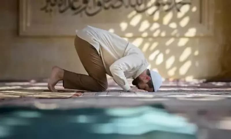 Ilustrasi Sholat Syuruq (Foto: sahabatyatim.com)
