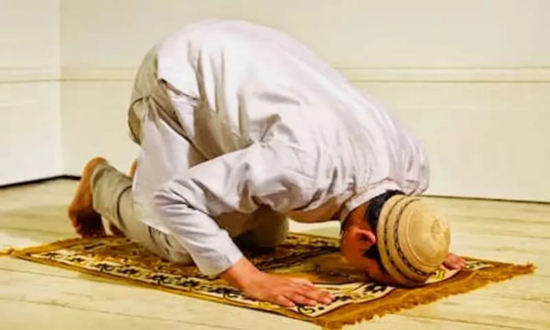 Ilustrasi sholat tasbih (Foto: bincangsyariah.com)