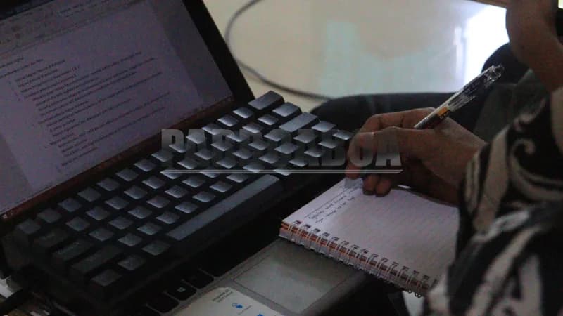 Peserta SJP-4 sedang menyimak materi di kelas (Foto: PARBOABOA/Rizal Tanjung)