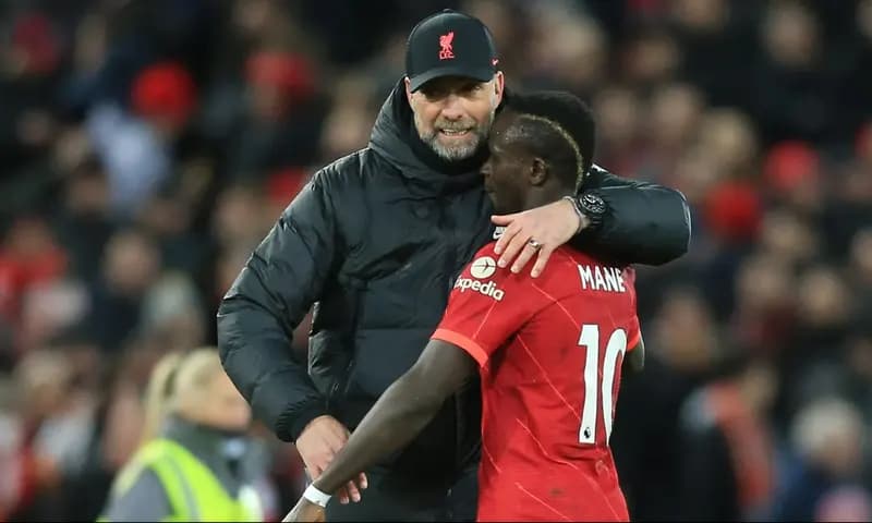 Jurgen Klopp dan Sadio Mane (Foto: Getty Images)