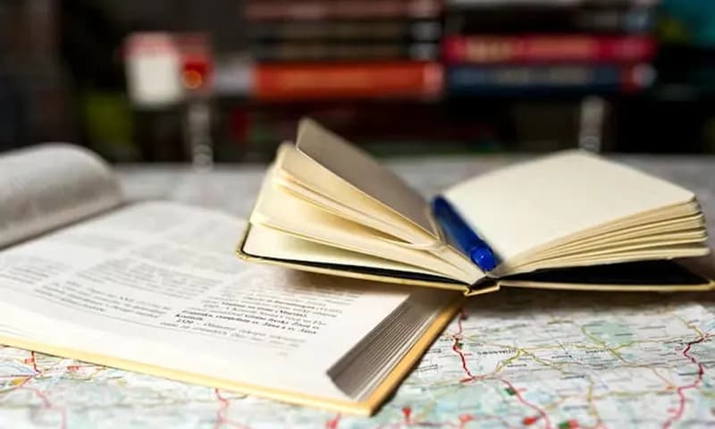 Studi pustaka (Foto: Freepik)