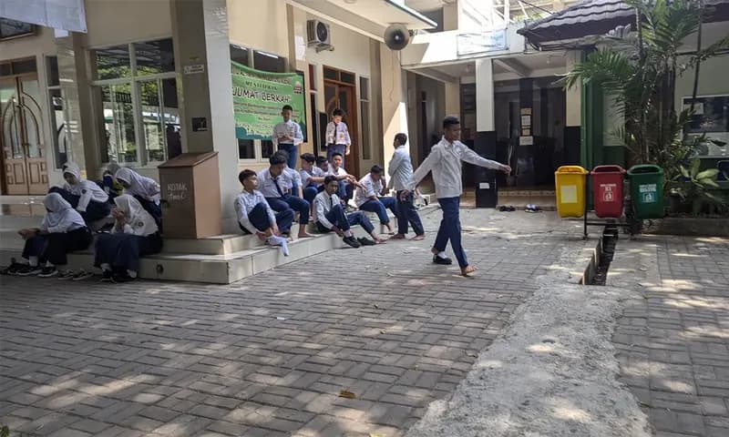 Suasana di Sekolah Menengah Pertama Negeri(SMPN) 2 Kota Bekasi. (Foto: PARBOABOA/Calvin Siboro)