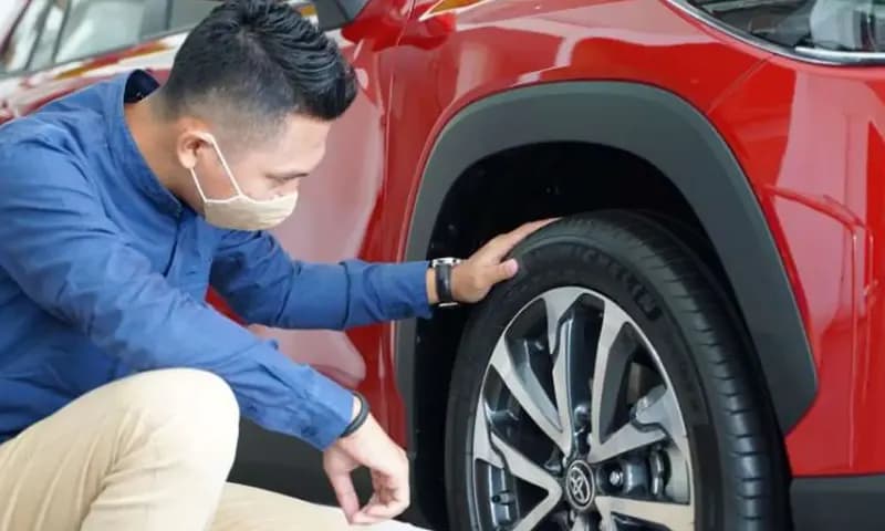Pemilik mobil harus mengetahui tanda-tanda ban harus diganti.
