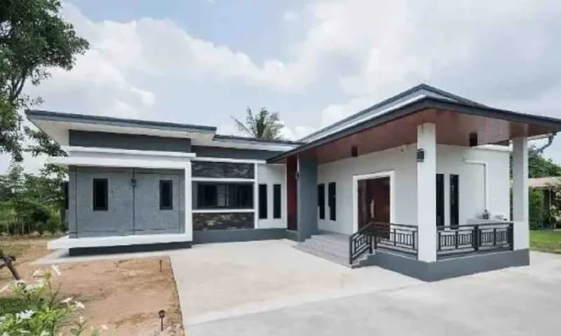 Bentuk teras rumah leter L di kampung, foto: Harapan Rakyat