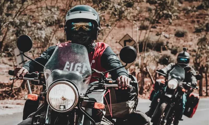 Ilustrasi Touring
