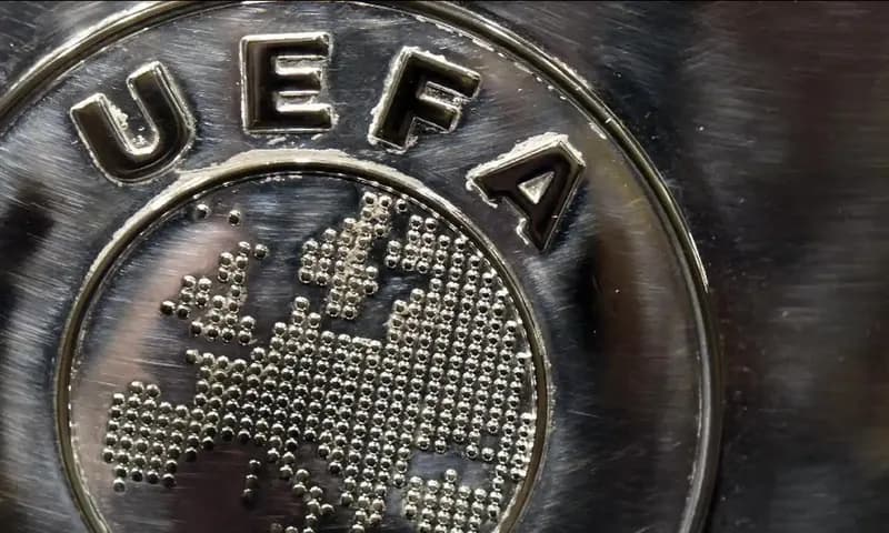UEFA berikan sanksi untuk 10 klub top Eropa (Foto: Getty Images Sport/Harold Cunningham)