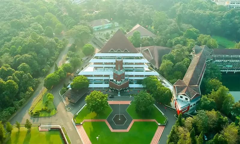 Daftar Universitas terbaik di Indonesia