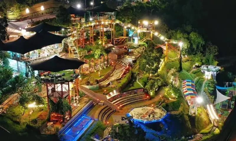 Wisata malam Bandung, foto: SMNNews