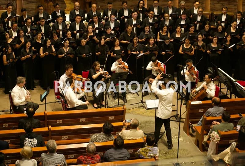 Kelompok Soli Deo Gratia yang diamba Avip Priatna (sumber foto: The Resonanz Music Studio).