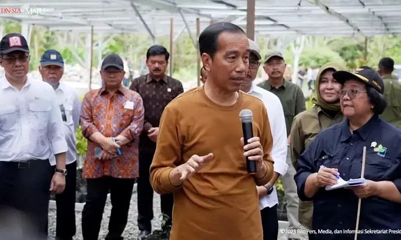 Presiden Joko Widodo menargetkan Persemaian Mentawir di Ibu Kota Nusantara (IKN), Kalimantan Timur bisa memproduksi 20 juta bibit tanaman per tahun. (Dok. Biro Setpres)