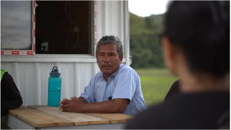 German Sinaga pemilik lahan parkir Desa Limbong (Foto: Yudika Setiawan Tampubolon/PARBOABOA).