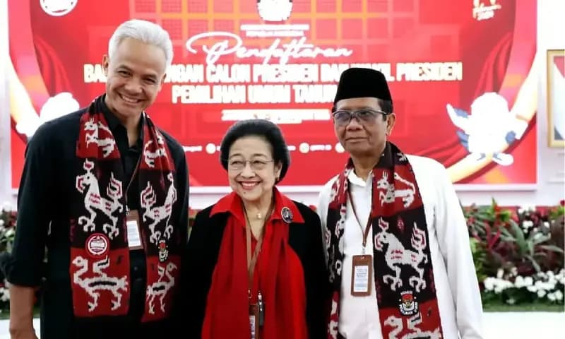 Megawati Soekarnoputri bersama Pasangan Calon Urut 03, Ganjar Pranowo dan Mahfud MD. (Foto: Instagram @presidenmegawati)