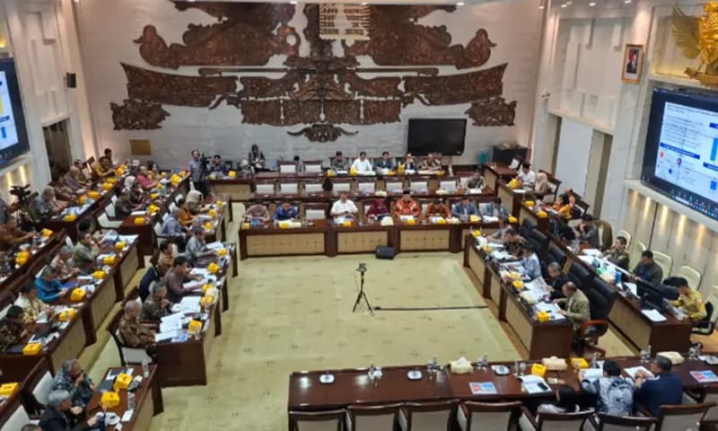 Rapat perdana Menteri Keuangan (Menkeu) Purbaya Yudhi Sadewa bersama Komisi XI DPR RI, di Jakarta, Rabu (10/9/2025). (Foto: Dok. ANTARA)