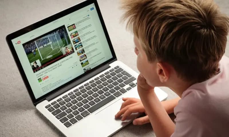 Ilustrasi Merangkum Video Menjadi Teks (Foto: MeriStation Via id.techinasia.com)