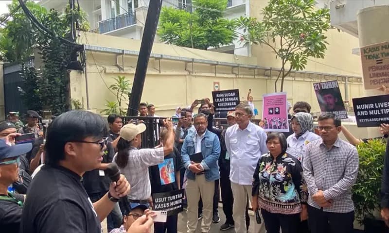 Massa Aksi Desak Komnas HAM Tetapkan Kasus Munir sebagai Pelanggaran Berat, 8 Desember(Foto: Dok. KOMPAS)