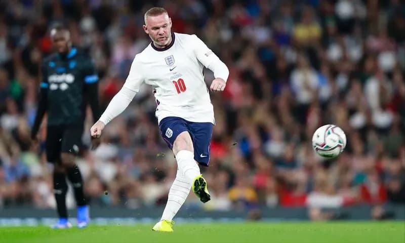 Legenda Manchester United, Wayne Rooney, meyakini bahwa era kejayaan Lionel Messi dan Cristiano Ronaldo telah berakhir dan kini beralih ke tangan Erling Haaland. (Foto: Instagram/@waynerooney)