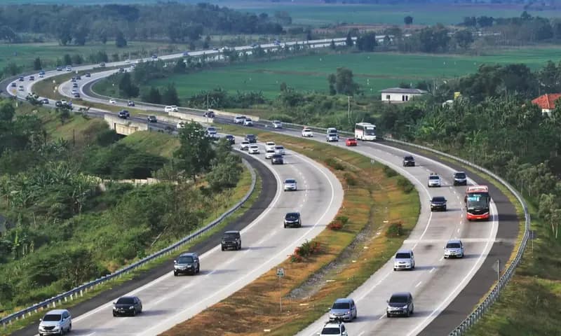 Potongan tarif tol sebesar 10% Trans Jawa selama libur Nataru 2025. (Foto: Astra Daihatsu)
