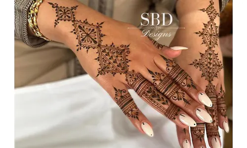 henna simple dan cantik