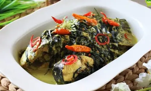 Makanan khas suku Dayak