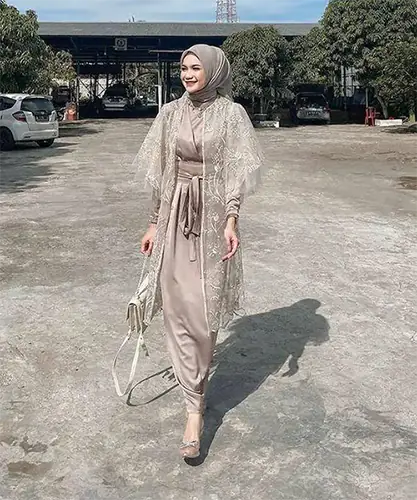 model kebaya simple tapi mewah untuk untuk orang gemuk