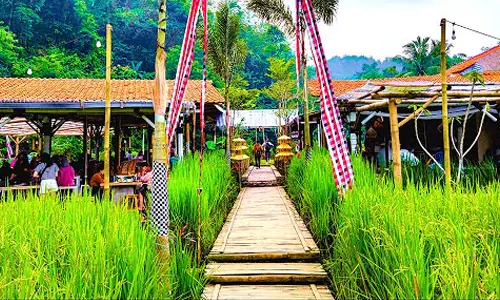 tempat makan di sentul