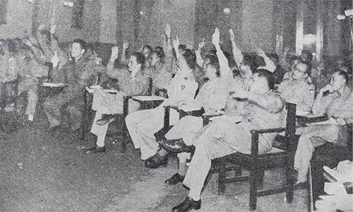 Suasana rapat perwira di Yogyakarta pada Februari  1955