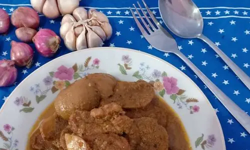 rendang babi