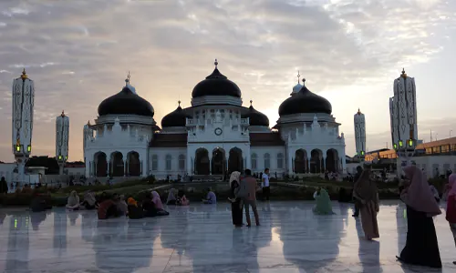 tempat bersejarah di indonesia