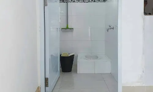 desain wc jongkok modern