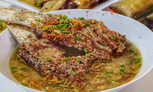 10 Resep Sop Konro, Menikmati Hidangan Tradisional dengan Kuah Kaldu Menggugah Selera